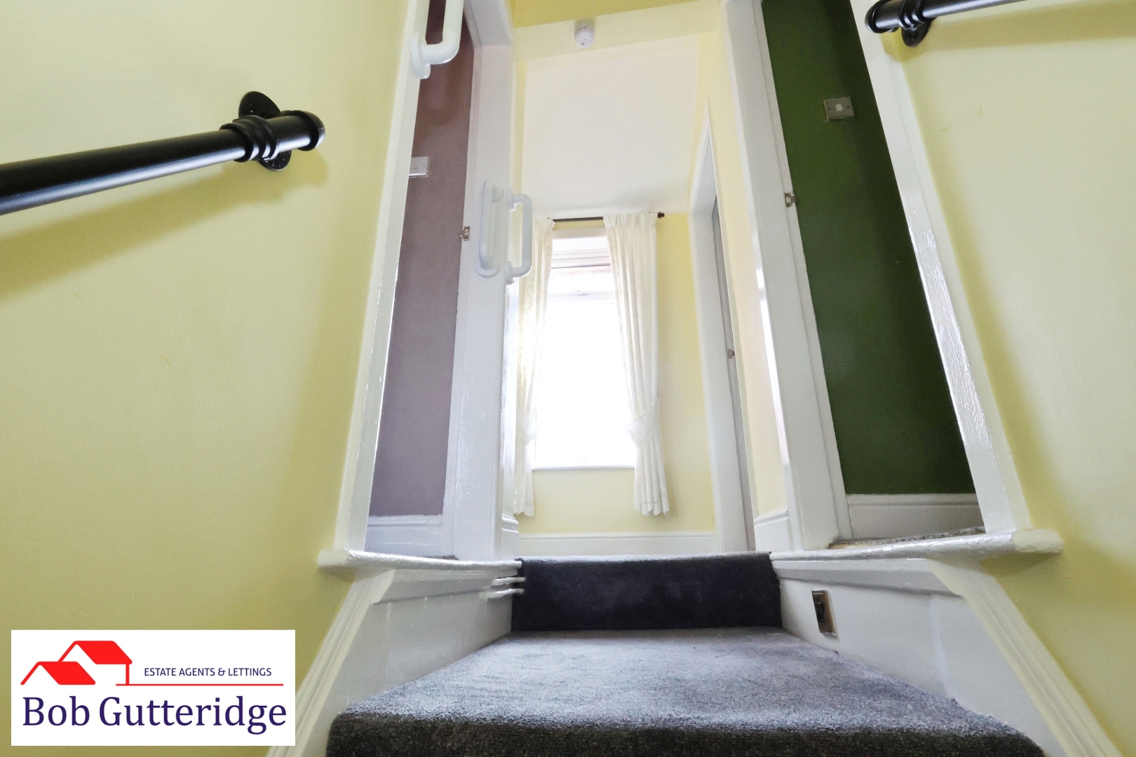 FIRST FLOOR LANDING